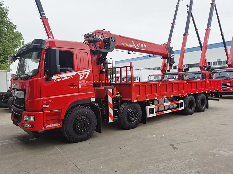 DFV5317JSQGP6D東風(fēng)專底D7前四后八隨車吊 DFV5317JSQGP6D東風(fēng)專底D7前四后八隨車吊
