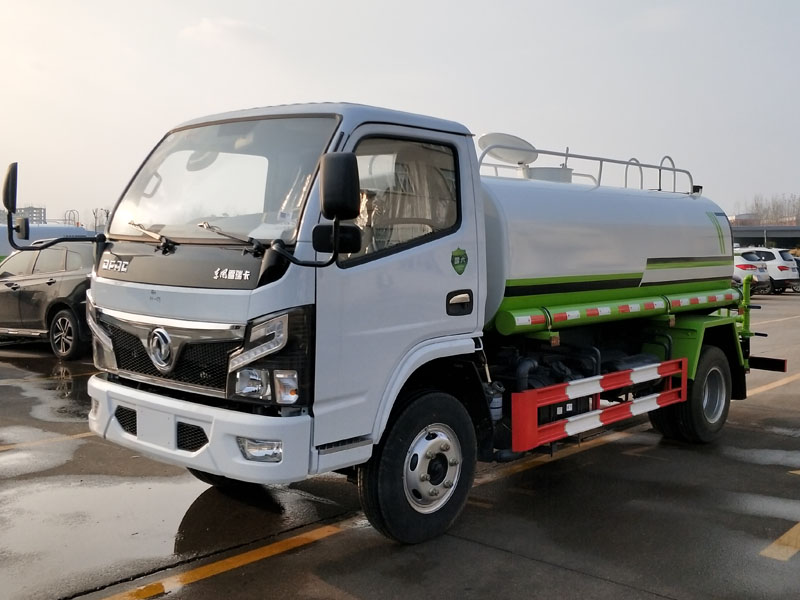 國(guó)六5方東風(fēng)灑水車 國(guó)六5方東風(fēng)灑水車